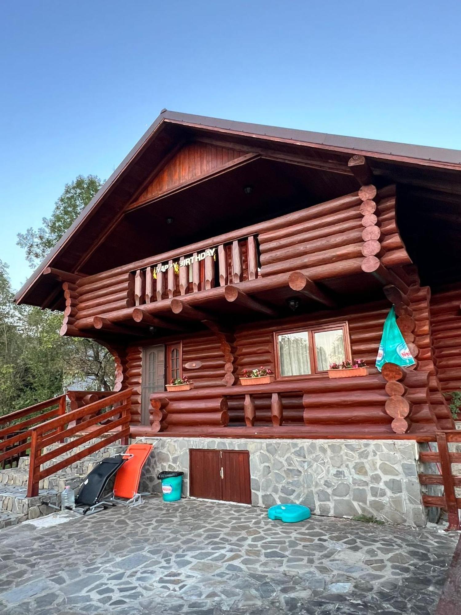 Cabana Bradului Бряза Екстер'єр фото